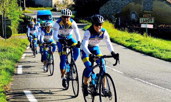 Equipo BMS en la Country 2 Country 4 Cancer en favor de CRIS contra el cancer